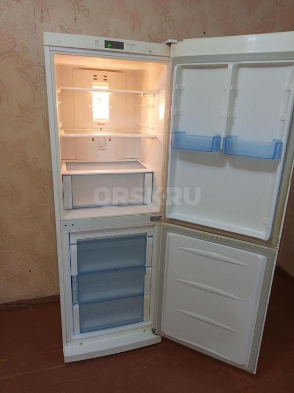Холодильник в рабочем состоянии - Орск