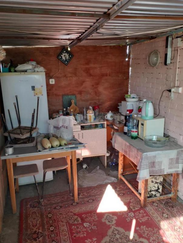 Продам садовый участок 6 соток в СНТ Урал, на участке находится небольшой домик с кладовой, баня, ду - Орск