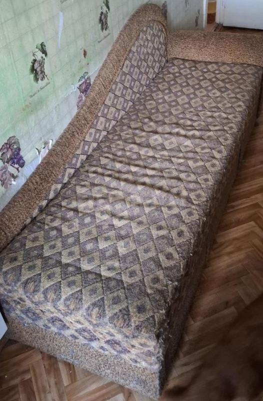 Диван раскладывается в ширину получается двойное спальное место. - Орск