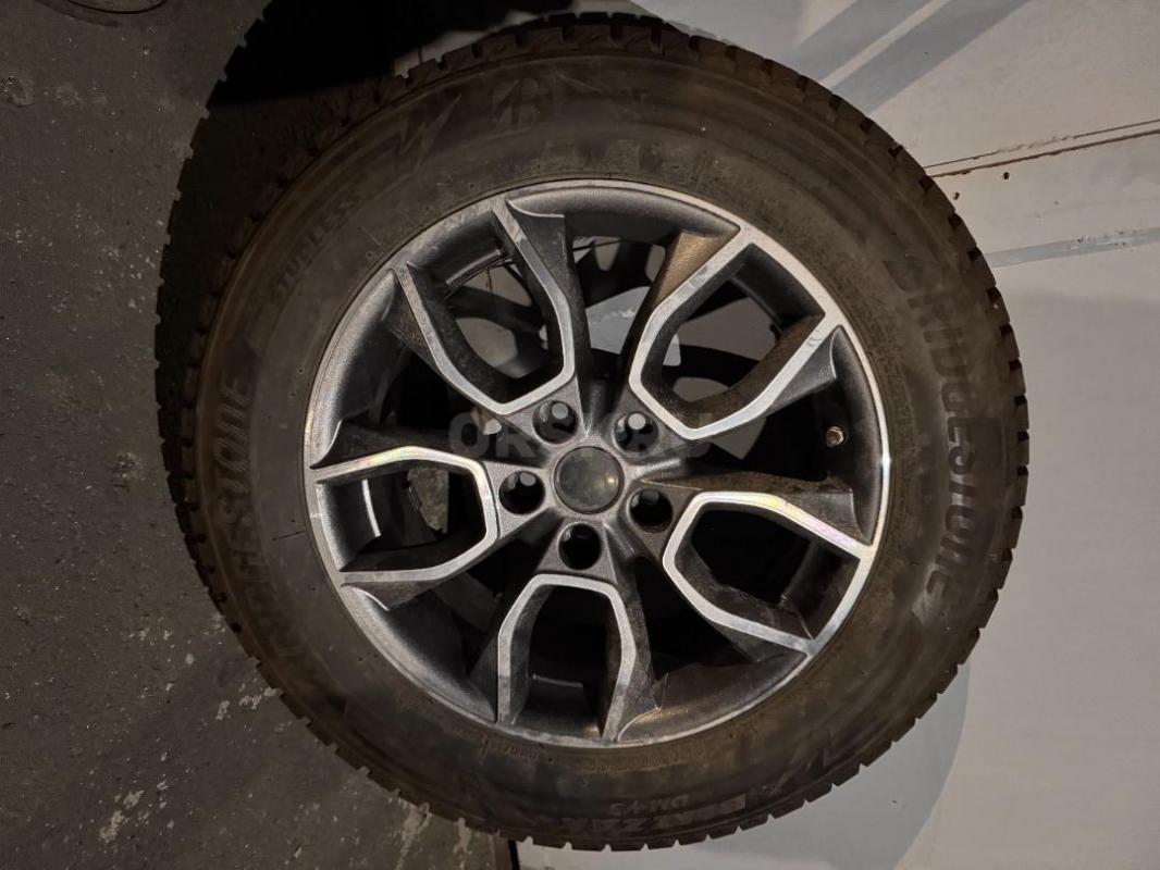 Продам отличные японские шины Bridgestone DM-V3 225/60 R17 (производство именно Япония) на дисках J7 - Орск
