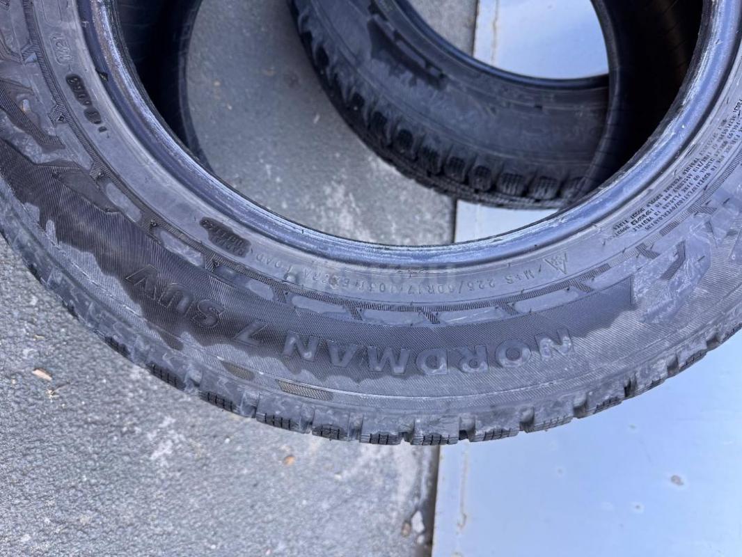 Продам шины Nokian Nordman 7 SUV 225/60 R17 103T XL, почти в идеальном состоянии (просто немного гря - Орск