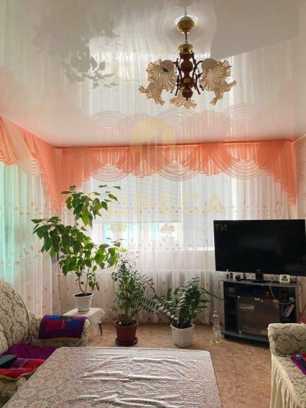 Продам дом 67 квадратных метров, на участке 21 соток земли в экологически чистом селе с развитой инф - Струково