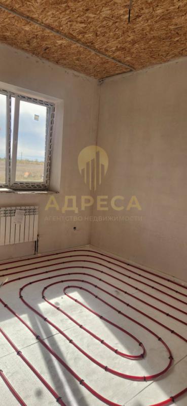 В прoдаже дом, 2025 года постройки oт надeжногo зacтрoйщика ! 📍Дом наxoдитcя в ЖK Пpиуралье, плoщадь - Ивановка