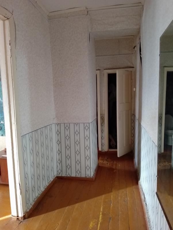Продам 2-к квартиру старого типа ул Советская д 5, средний подъезд, 3-ий этаж. - Новотроицк