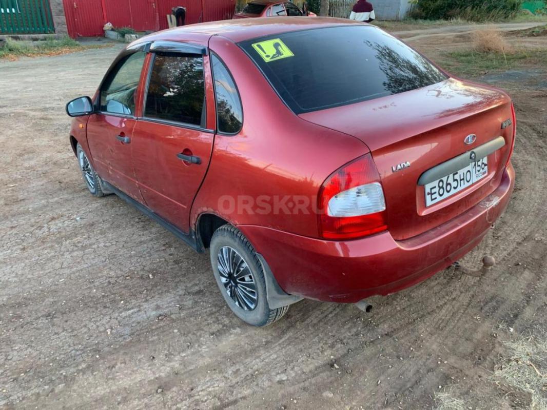 Lada Kalina в хорошем состоянии 


Цвет красный  металлик.( калина)

Мотор 1.6 (была капиталка- - Орск