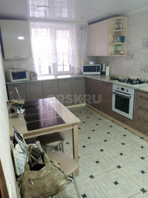 Продам дом 87 кв м  на ул Полторацкого.7 соток земли. - Орск
