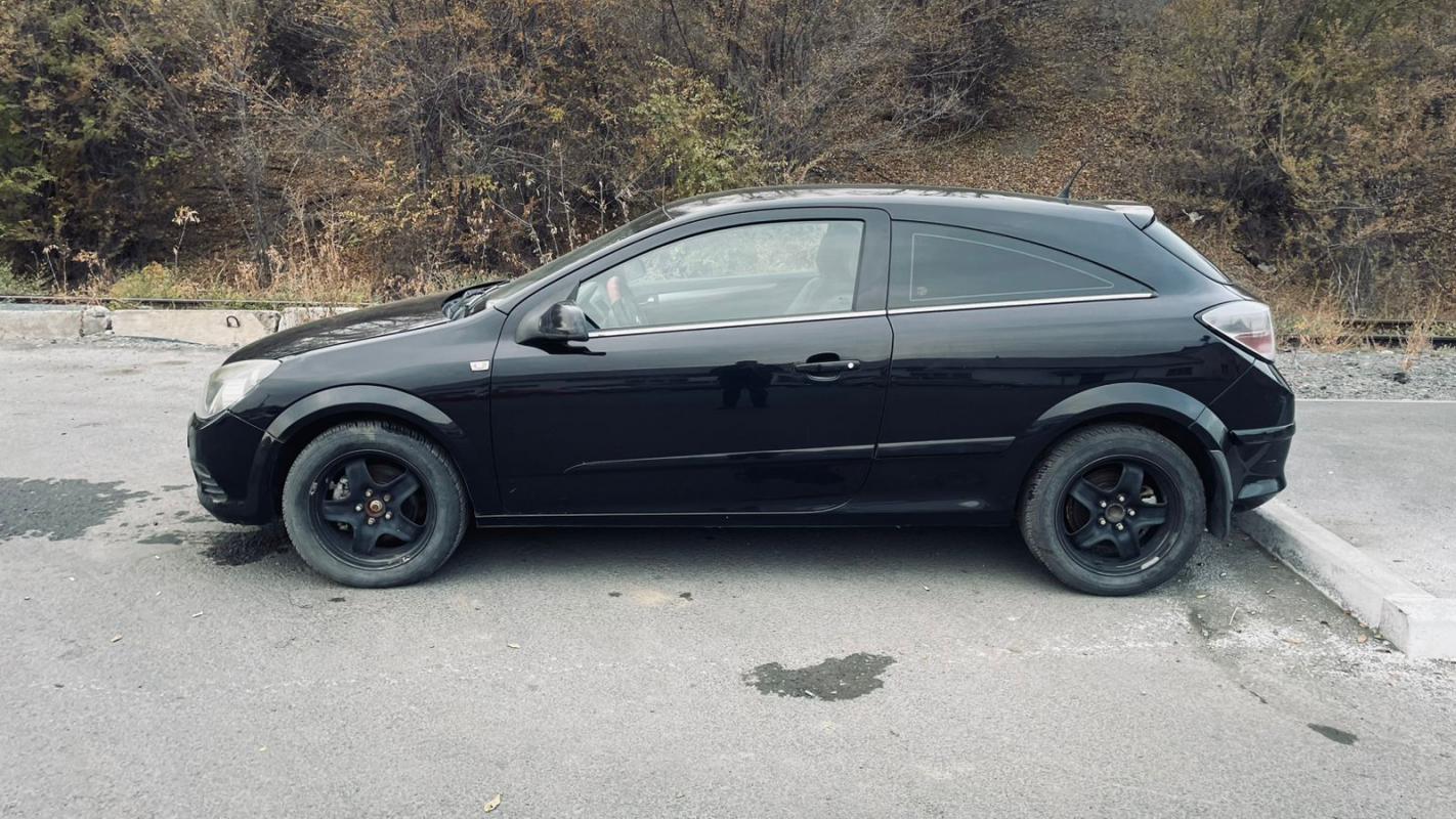 Продается Opel Astra купе, 2006 года

Состояние отличное,

обслуживание проводилось вовремя, - Новотроицк