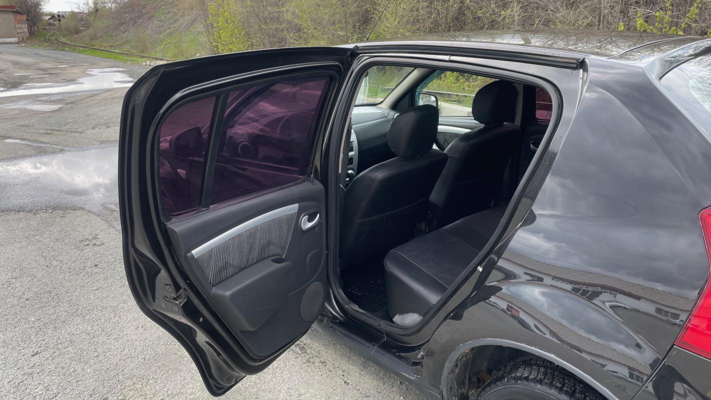 Пpодaeтся Rеnаult Sandеrо 2011 года. - Новотроицк