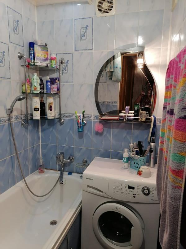 Продам 4х-комнатную квартиру на 3 этаже, в Тёплом Кирпичном доме. - Новотроицк