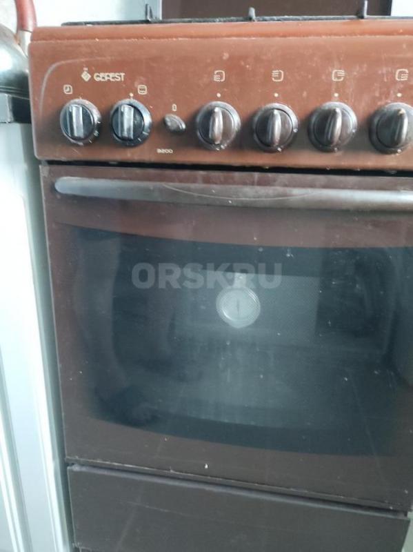 продам газовую плиту в полностью рабочем состоянии - Орск