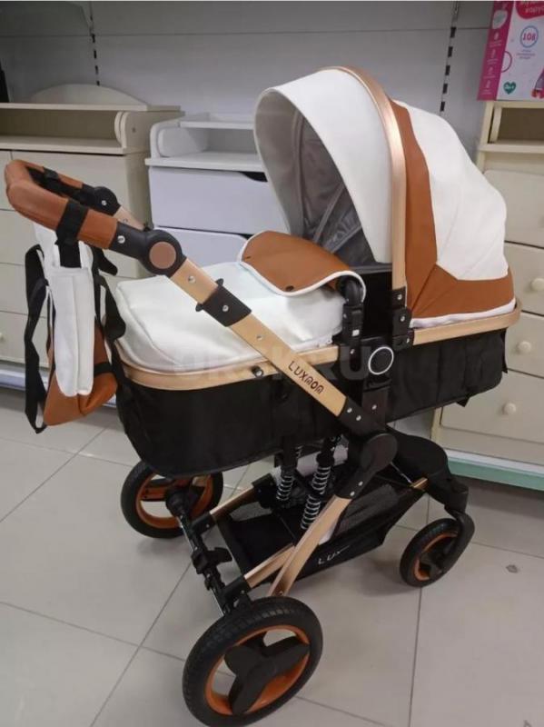 Продам коляску вместе с автолюлькой новую  
Универсальная коляска- трансформер 3 в 1 
Luxmom X6
Ц - Орск