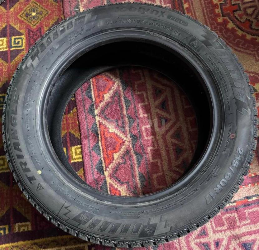 Продам комплект зимней резины Triangle 215/60 R17 в хорошем состоянии. - Орск