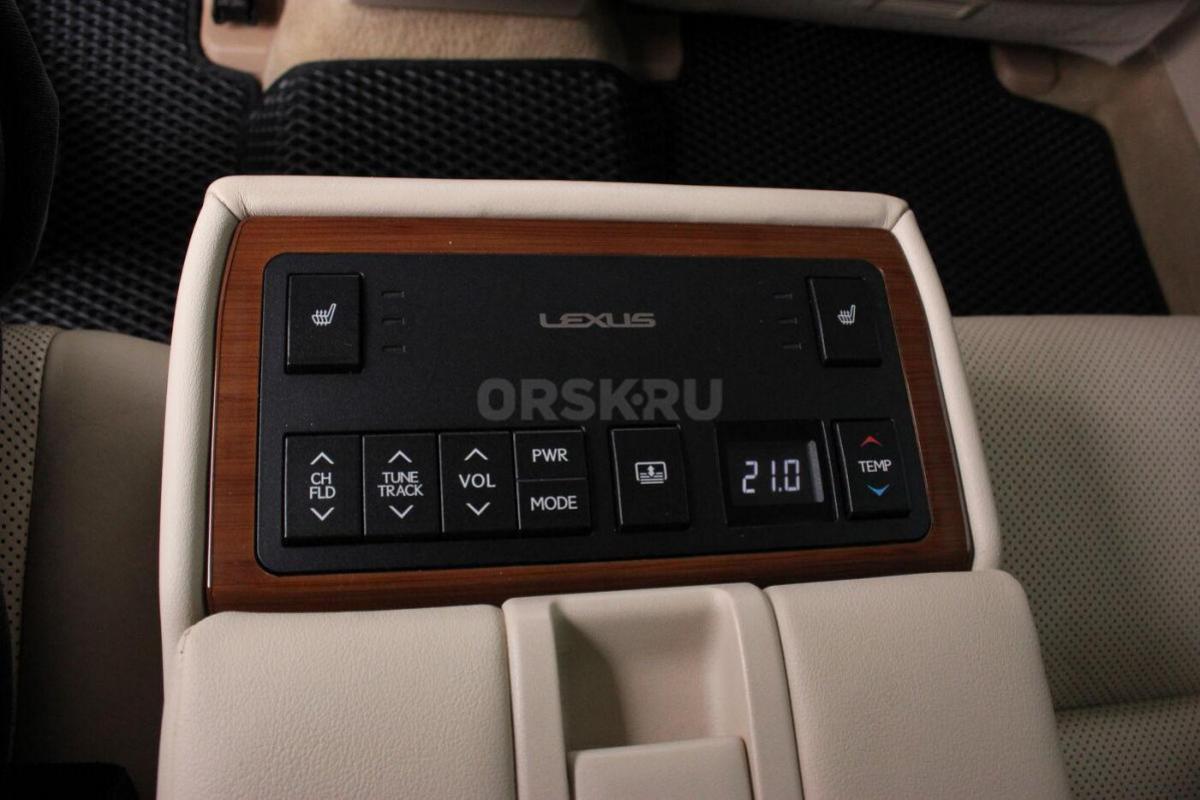 В продаже Lexus ES 350 &#039;2014 VI 

Седан 4 дв., левый
АКПП, передний
Бензин, 3.5 л, 249 - Орск