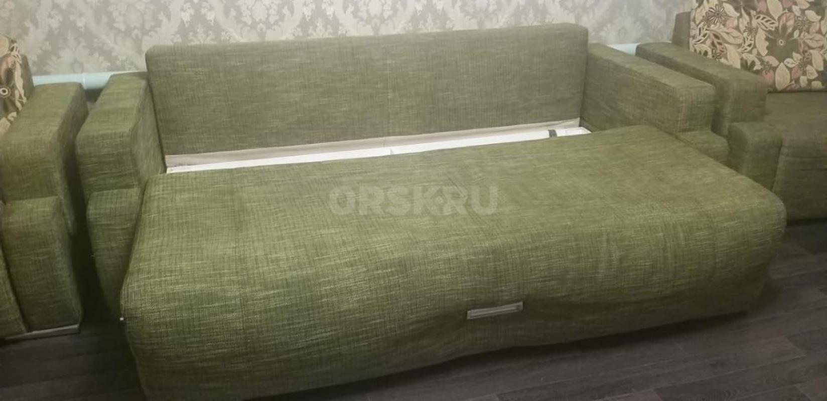 Диван &quot;Книжка&quot; и два кресла. - Орск