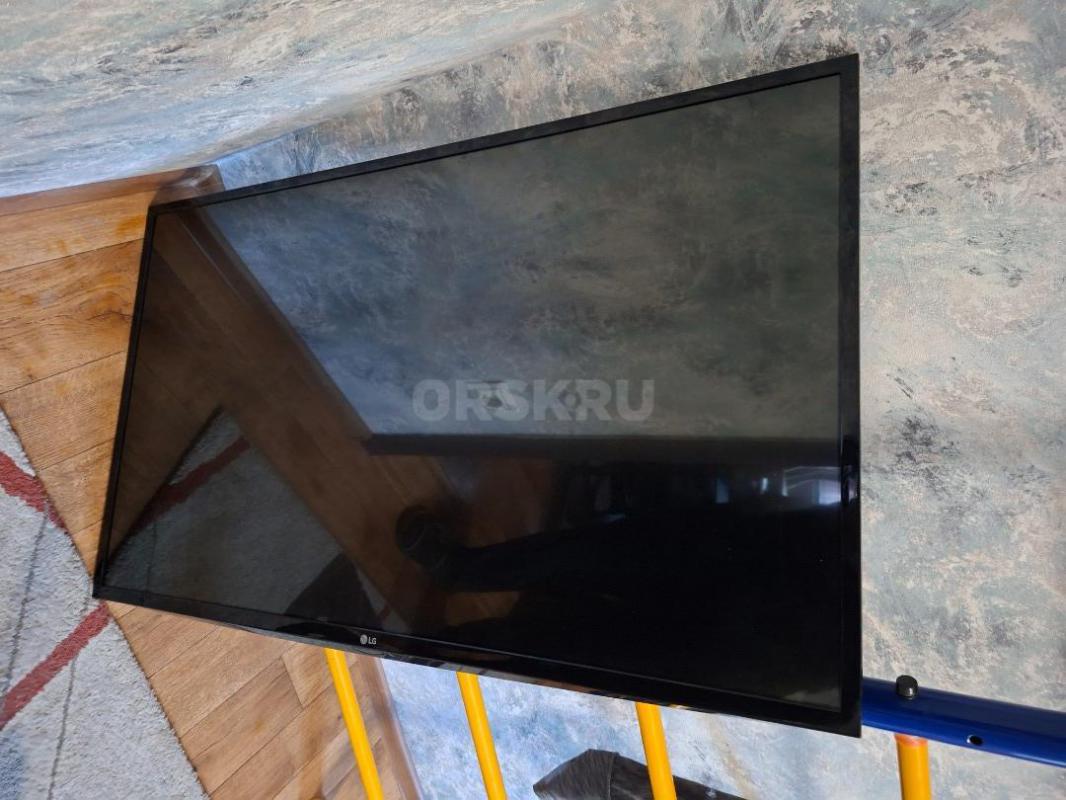 Телевизор LG в отличном состоянии, полностью рабочий 43 дюйма. 2016 года выпуска - Орск