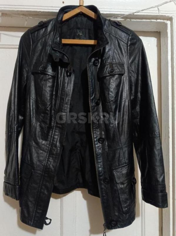 Продам молодежные женские курточки из натуральной кожи: 1-3 фото размер  2XL,4 фото-размер L,на 5-6 - Орск