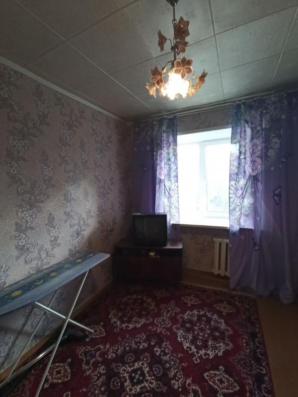 Продаётся отличная трёхкомнатная квартира  на привлекательном этаже , с развитой инфраструктурой рай - Новотроицк