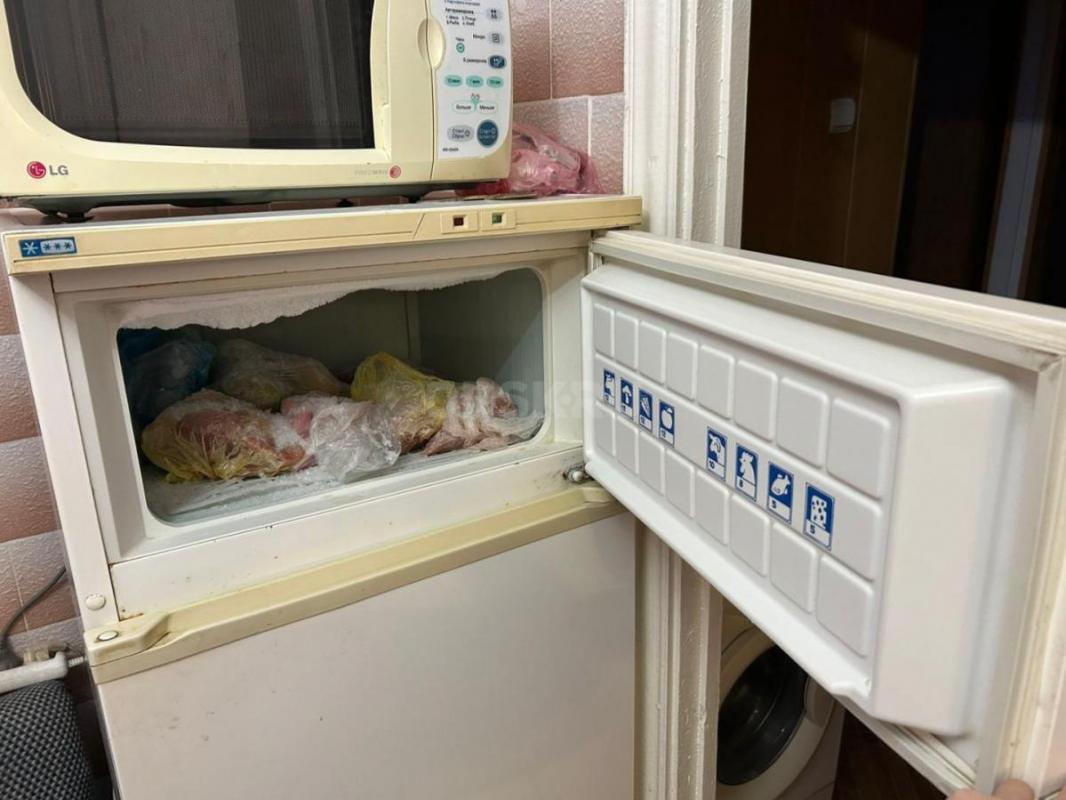 Продам холодильник, не совсем в исправном состоянии. - Орск