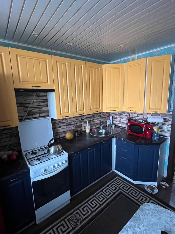 Срочно продаëтся 3-х комнатная (улучшенной планировки). - Новотроицк