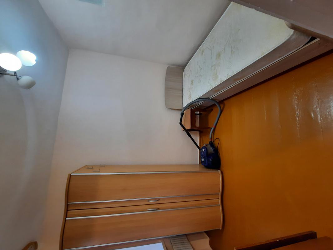 3-х комнатная, 17000 руб, коммунальные включены,  свч, стиральная машина,  холодильник,  шкаф, пылес - Новотроицк