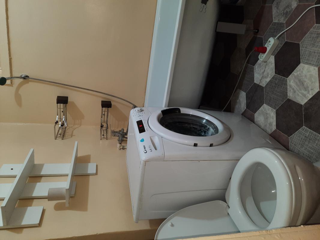 3-х комнатная, 17000 руб, коммунальные включены,  свч, стиральная машина,  холодильник,  шкаф, пылес - Новотроицк