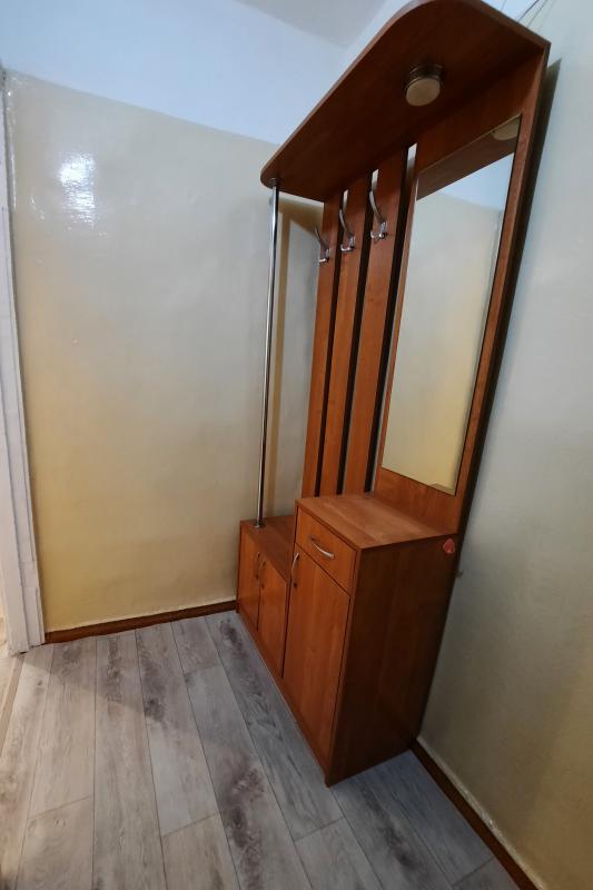 3-х комнатная, 17000 руб, коммунальные включены,  свч, стиральная машина,  холодильник,  шкаф, пылес - Новотроицк