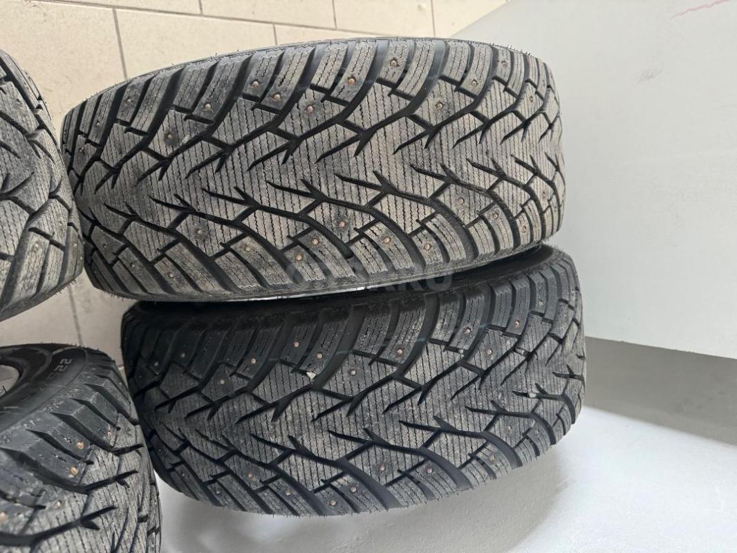 Колеса в сборе с Camry 70 
Диски r 17 5/114.3   оригинал  4шт 
Датчики давления 
Резина 225/50 зи - Орск