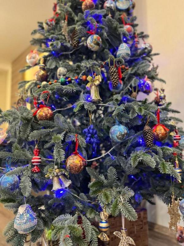 Продам искусственную елку 2,2м. - Орск