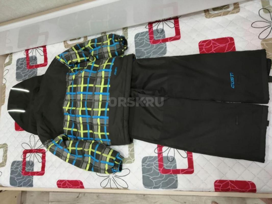 За 30% от стоимости детский комбинезон на мальчишку 5-7 лет (1550руб.) и курточка на девочку 3-5 лет - Орск