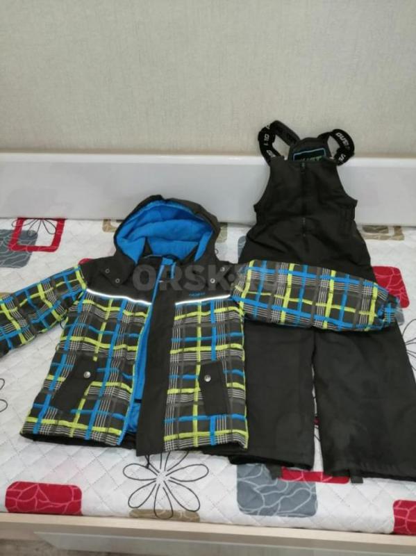 За 30% от стоимости детский комбинезон на мальчишку 5-7 лет (1550руб.) и курточка на девочку 3-5 лет - Орск