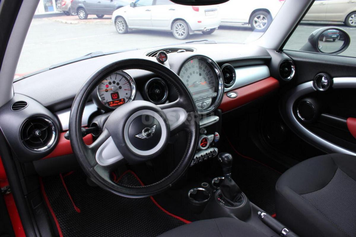 Mini Hatch II (R56) Рестайлинг 2010 года — компактный хетчбэк, который отлично подойдёт для городски - Орск