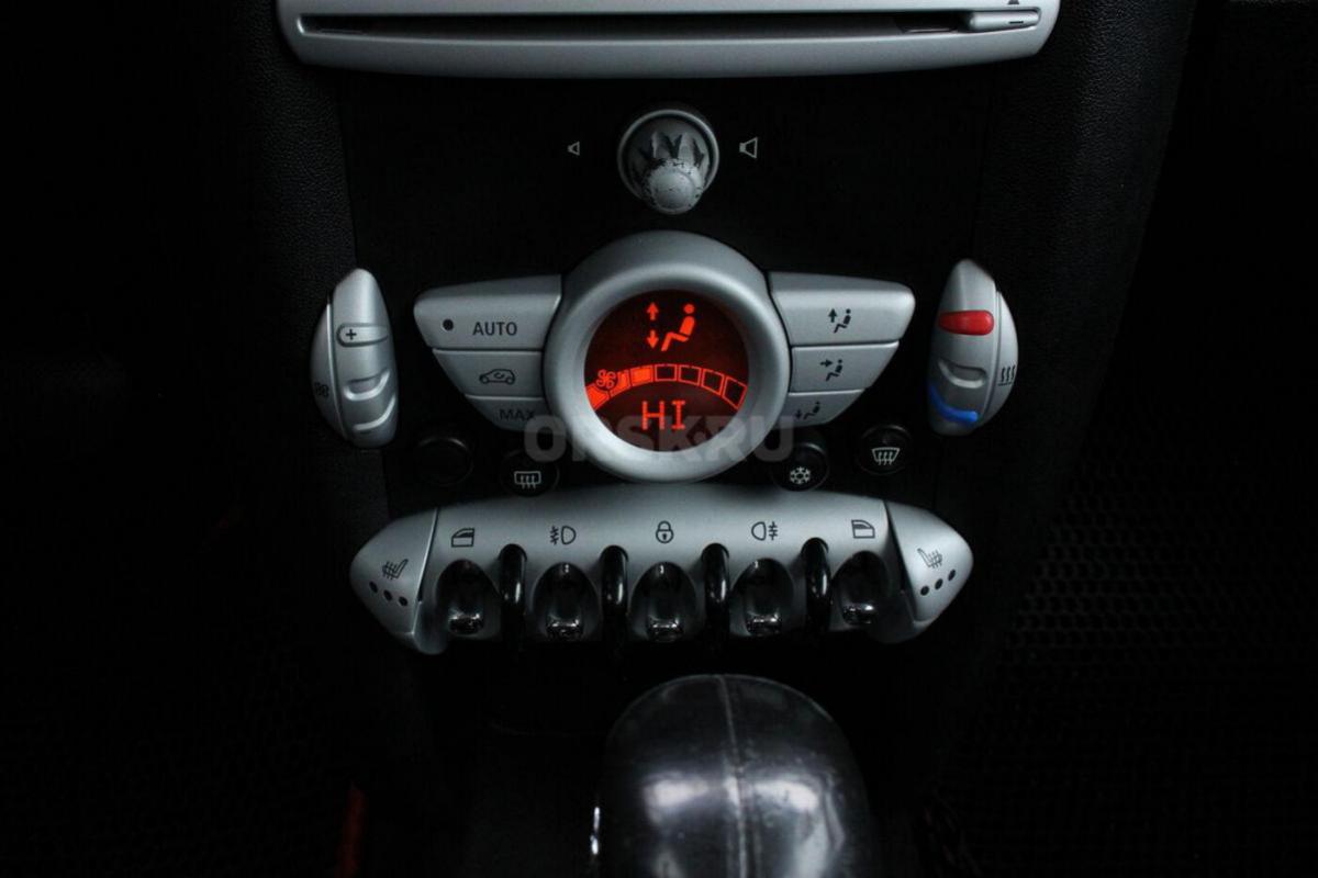 Mini Hatch II (R56) Рестайлинг 2010 года — компактный хетчбэк, который отлично подойдёт для городски - Орск