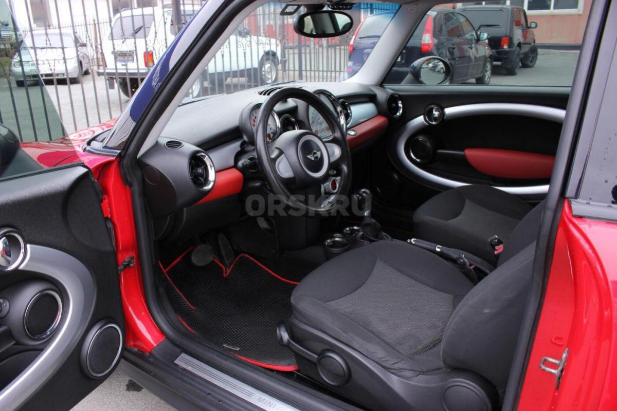 Mini Hatch II (R56) Рестайлинг 2010 года — компактный хетчбэк, который отлично подойдёт для городски - Орск