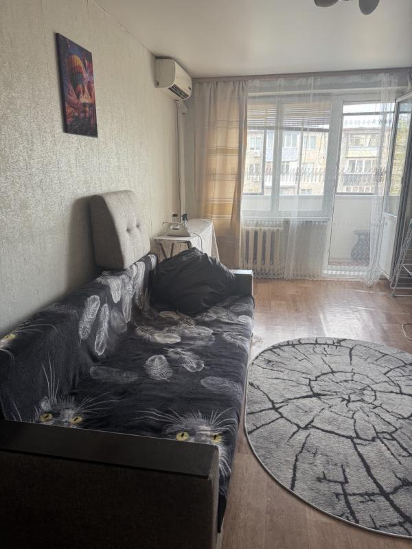 Продам 1- ую квартиру по ул. - Новотроицк