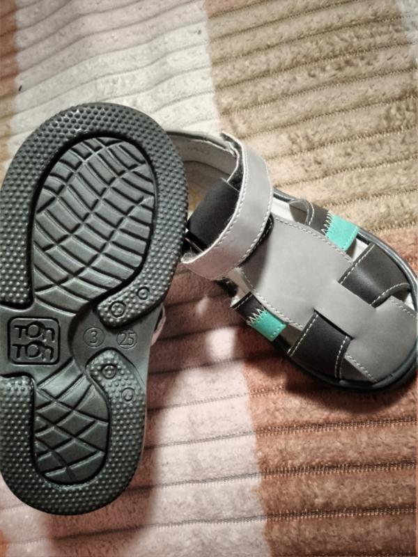 Продам новые сандали для мальчика 25 размер 300руб
Куртки на мальчика 500-1000руб
В хорошем состояни - Новотроицк