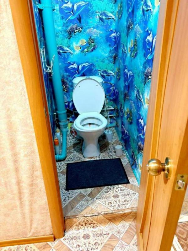 2-комнатная квартира в 6- микрорайоне улучшенной планировки. - Орск