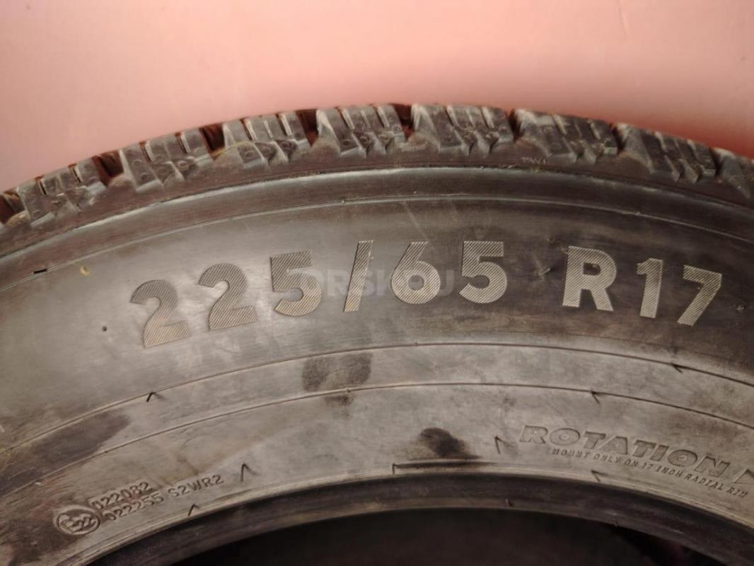 Продам резину зимнюю, липучка IKON TYRES 225/65 R -17 в отличном состоянии, пользовались один сезон. - Орск