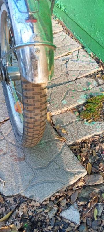 Продам детский велосипед в хорошем состоянии,колеса на 16+ дополнительные боковые колеса. - Орск