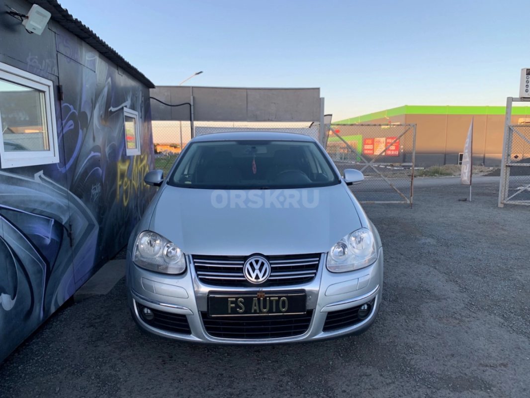 В ПРОДАЖЕ VOLKSWAGEN GETTA. 
2010 года в отличном техническом и внешнем состоянии. - Орск