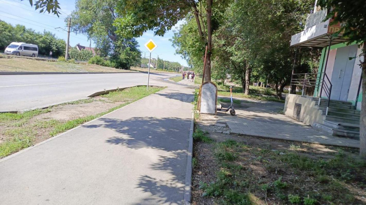 Сдам часть нежилого помещения любого назначения (две большие комнаты можно использовать как одно бол - Орск