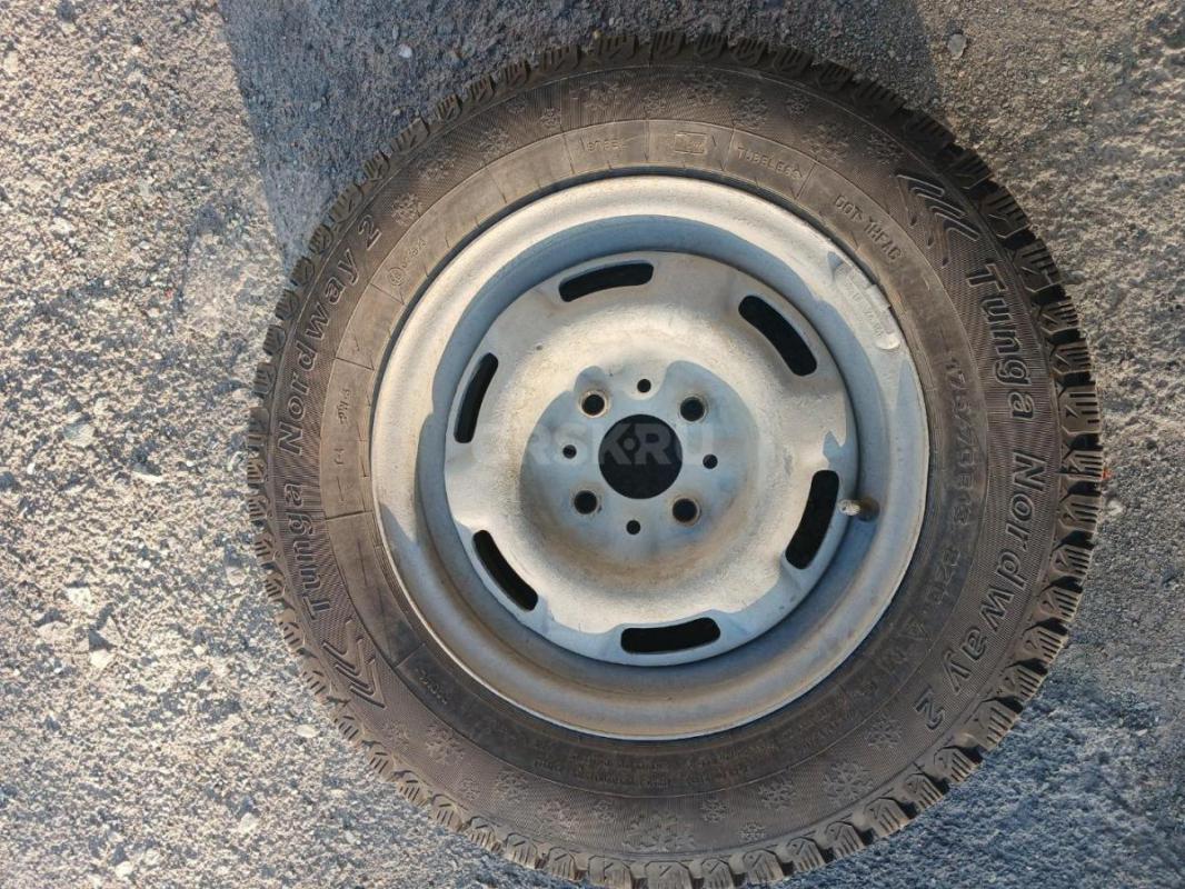 Продам новую шипованную резину на дисках R13 для ВАЗ. - Орск