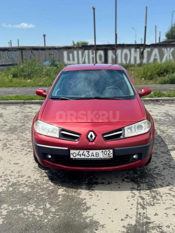 Продам отличный Рено Меган на автомате , без вложений, купил новый АКБ в зиму, поменял лобовое ,на с - Орск