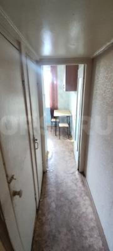 Продам двухкомнатную квартиру, расположенную на 3-м этаже пятиэтажного панельного дома по ул. - Орск