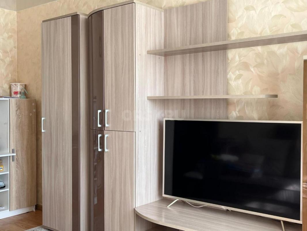 Продам тумбу под телевизор,  б/у в отличном состоянии . - Орск