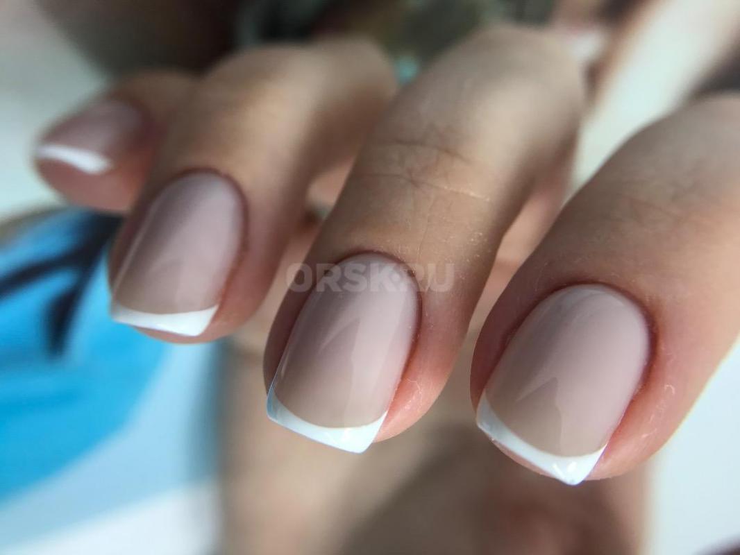 В студии маникюра CRAZY NAILS , вы можете получить такие услуги как : 
Маникюр укрепление / наращив - Орск