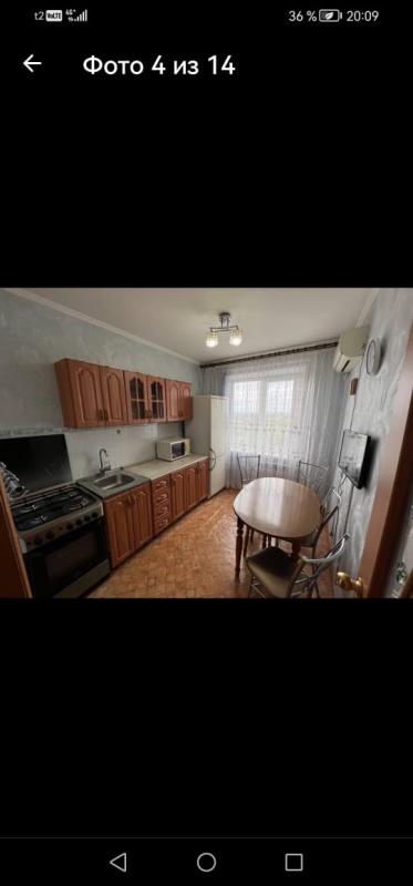 Продам 3 комнатную квартиру улучшенной планировки, вся инфраструктура рядом школа, детский сад, поли - Орск