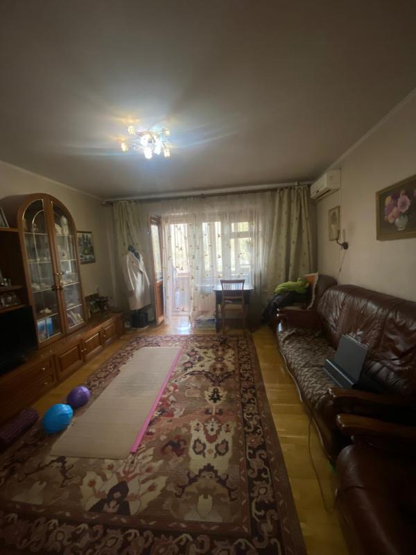 ПРОДАЕТСЯ ПРЕКРАСНАЯ 3Х-КОМНАТНАЯ КВАРТИРА В КИРПИЧНОМ ДОМЕ СОВРЕМЕННОЙ ПОСТРОЙКИ  С УЛУЧШЕННОЙ ПЛАН - Новотроицк