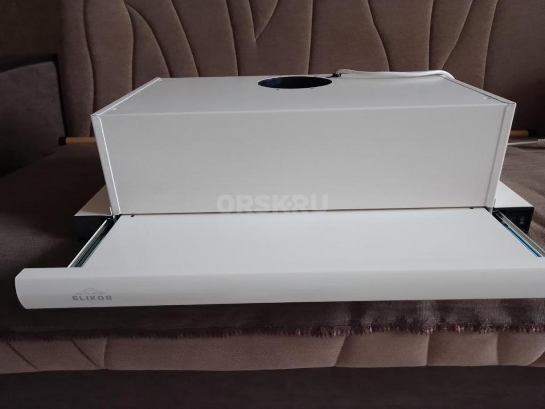 Продам вытяжку новую встраиваемую Elikor, в упаковке. - Орск