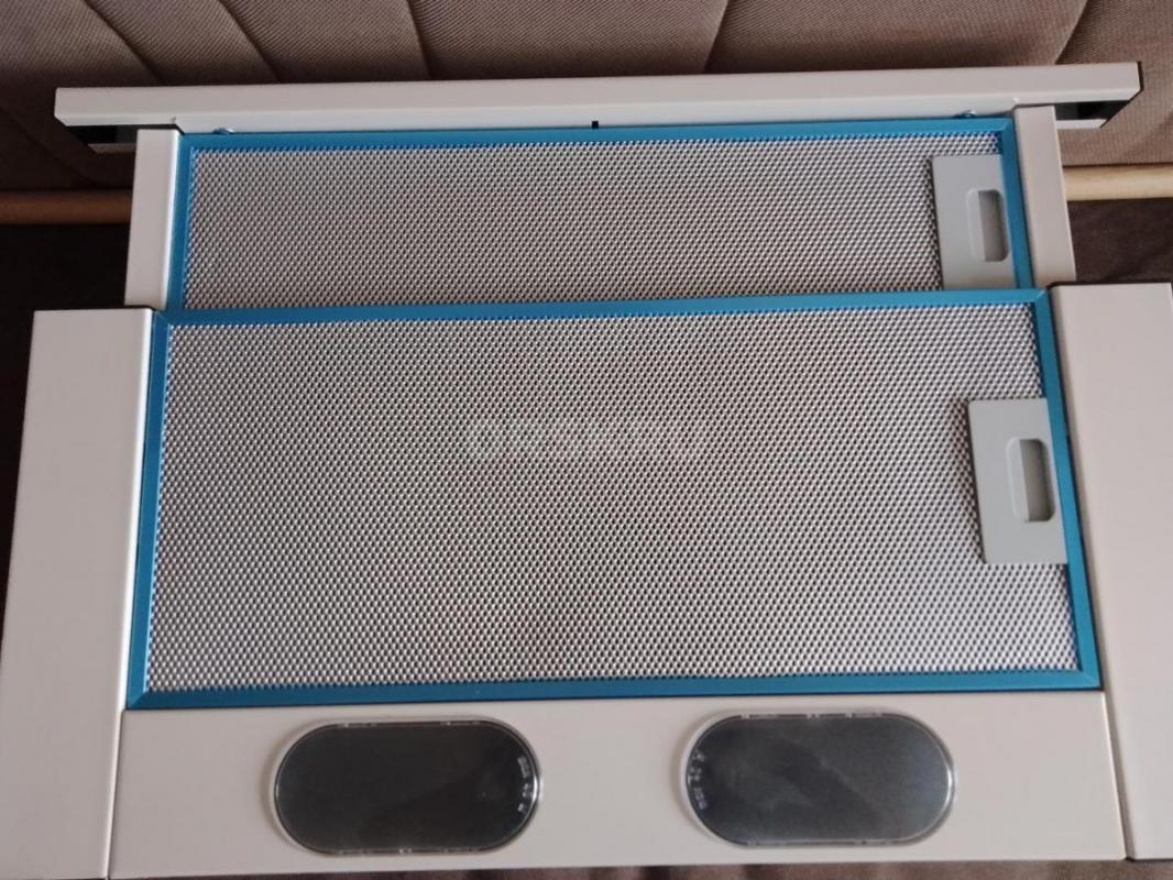 Продам вытяжку новую встраиваемую Elikor, в упаковке. - Орск