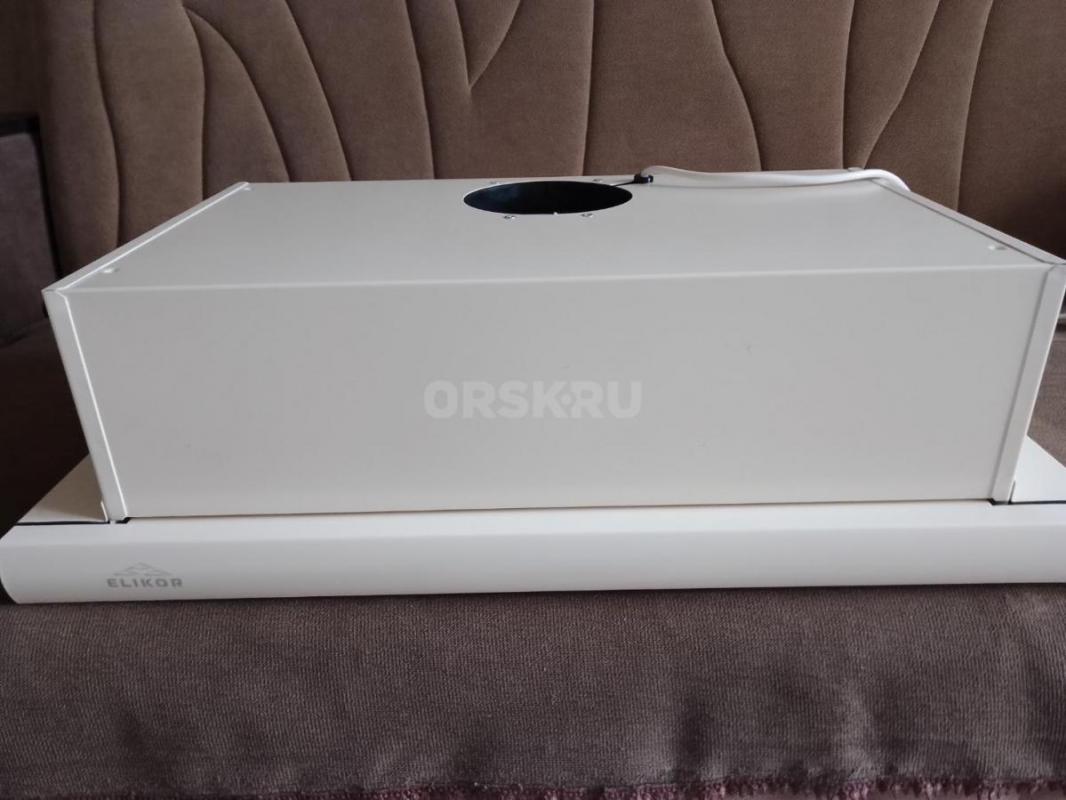 Продам вытяжку новую встраиваемую Elikor, в упаковке. - Орск